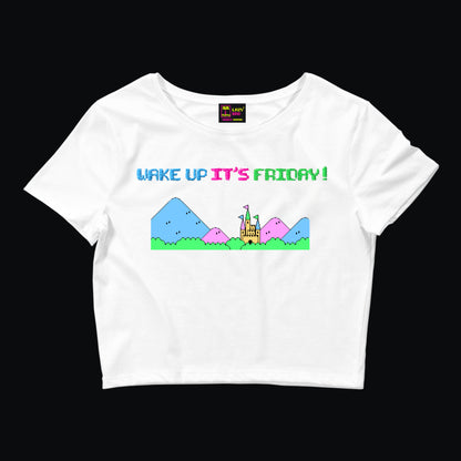Beyaz Nakışlı Baskılı Crop Tişört “Wake Up It’s Friday